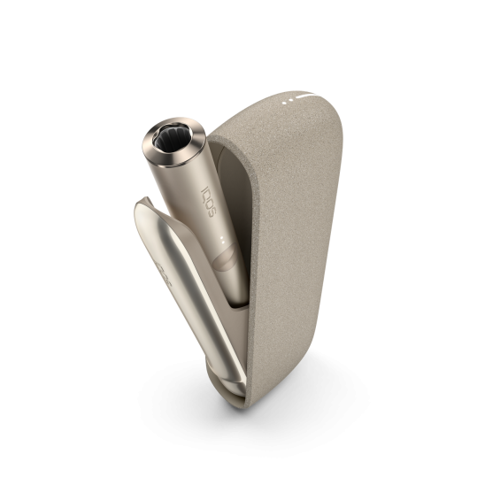 Держатель IQOS ILUMA цвета Pebble Beige внутри устройства с открытыми дверцами