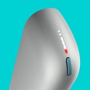 IQOS ORIGINALS DUO laadija türkiissinise tausta peal